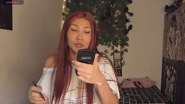 Snapshot of Mary_Rosse1 chatting on December 15, 2025, 7:52 pm Mary Rosse1 online show from December 15, 2025, 7:52 pm