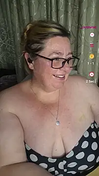 Snapshot of Iceprincess2bad4u chatting on September 22, 2025, 6:36 pm Iceprincess2bad4u online show from September 22, 2025, 6:36 pm