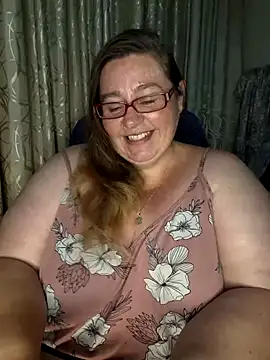 Snapshot of Iceprincess2bad4u chatting on February 15, 2025, 5:17 pm Iceprincess2bad4u online show from February 15, 2025, 5:17 pm