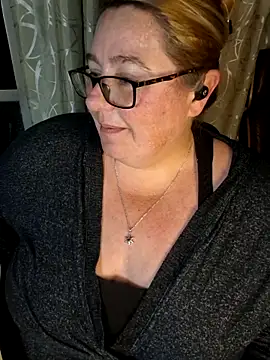 Iceprincess2bad4u online show from February 24, 2026, 6:09 pm