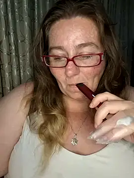 Snapshot of Iceprincess2bad4u chatting on March 3, 2025, 6:13 pm Iceprincess2bad4u online show from March 3, 2025, 6:13 pm