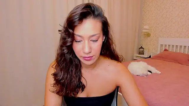 FieryHeart online show from November 4, 2025, 2:32 pm