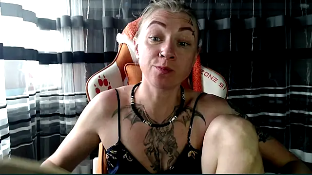 cold lollipop online show from April 15, 2026, 7:36 am