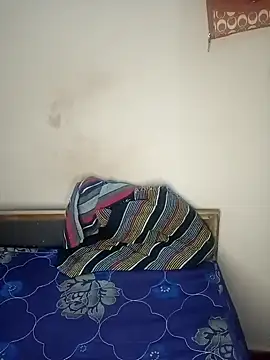 Snapshot of Sweet-Berry chatting on December 27, 2024, 6:35 am Sweet-Berry online show from December 27, 2024, 6:35 am