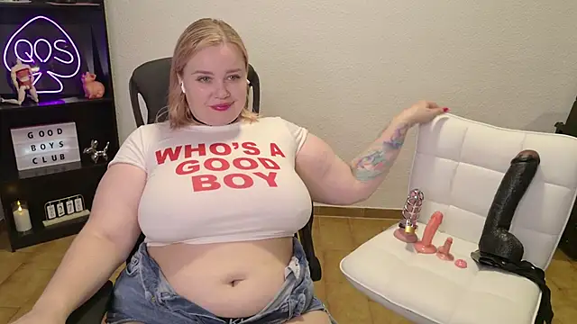 Snapshot of MargotGrey chatting on May 28, 2026, 8:44 am MargotGrey online show from May 28, 2026, 8:44 am