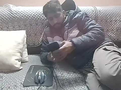 Snapshot of redvelvet_4 chatting on December 19, 2025, 6:21 pm redvelvet 4 online show from December 19, 2025, 6:21 pm