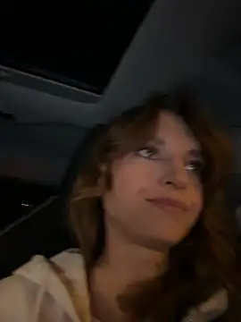 Snapshot of -AngelAri- chatting on February 14, 2026, 9:04 pm -AngelAri- online show from February 14, 2026, 9:04 pm