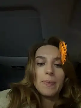 -AngelAri- online show from April 9, 2026, 6:03 pm