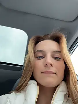 Snapshot of -AngelAri- chatting on March 20, 2025, 12:11 pm -AngelAri- online show from March 20, 2025, 12:11 pm