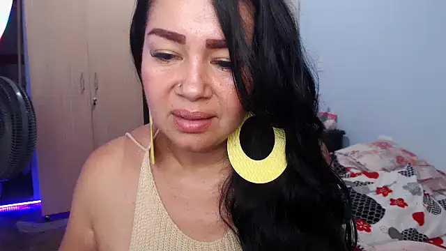 Snapshot of RUBII-ADAMS chatting on May 21, 2026, 2:58 pm RUBII-ADAMS online show from May 21, 2026, 2:58 pm