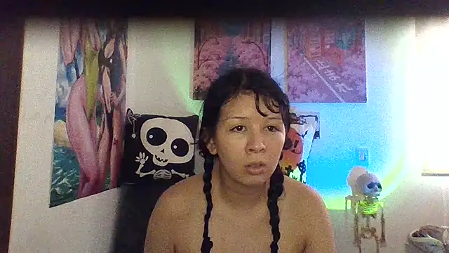 Haru Queenn online show from October 18, 2025, 10:01 pm