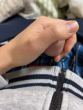 Snapshot of taro-321 chatting on December 5, 2025, 2:21 am taro-321 online show from December 5, 2025, 2:21 am