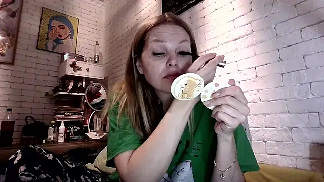 Angel girllovemy online show from January 18, 2026, 6:17 am