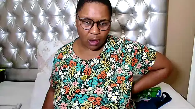 missboobsxx online show from February 12, 2026, 12:05 pm