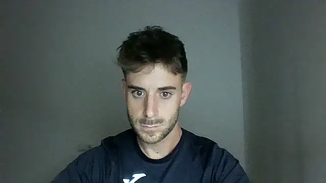 vargas90 online show from October 24, 2025, 10:42 pm