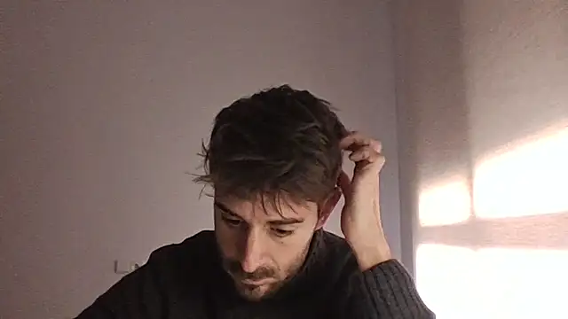 Snapshot of vargas90 chatting on December 22, 2025, 11:21 am vargas90 online show from December 22, 2025, 11:21 am