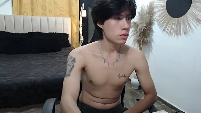 Elio-cam online show from March 29, 2026, 7:43 am