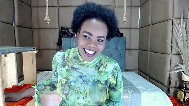 CatrinaGill online show from October 14, 2025, 12:00 am