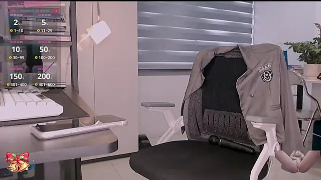 Snapshot of Shyn__ chatting on February 12, 2026, 3:17 am Shyn online show from February 12, 2026, 3:17 am