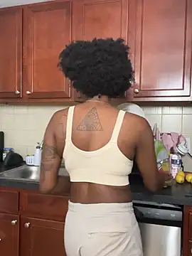 Snapshot of mochamimi chatting on October 25, 2025, 9:26 pm mochamimi online show from October 25, 2025, 9:26 pm