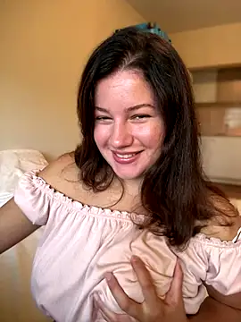 Snapshot of likaxxx chatting on October 6, 2025, 11:22 am likaxxx online show from October 6, 2025, 11:22 am