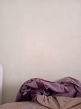 sua sub  online show from April 12, 2026, 7:39 pm