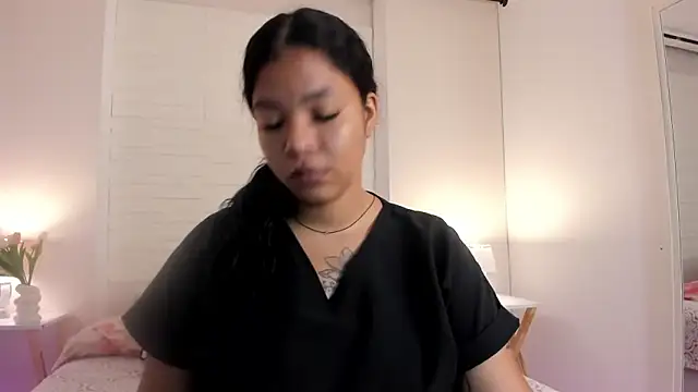 Snapshot of SophiaaStone chatting on May 8, 2026, 12:20 pm SophiaaStone online show from May 8, 2026, 12:20 pm