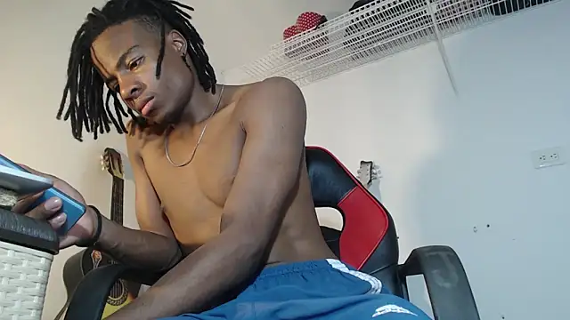 Snapshot of dann_hill chatting on February 17, 2025, 11:00 pm dann hill online show from February 17, 2025, 11:00 pm
