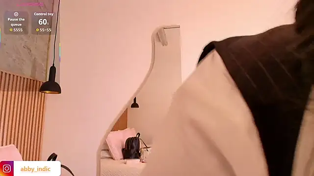 indi catalina online show from November 7, 2025, 12:31 pm