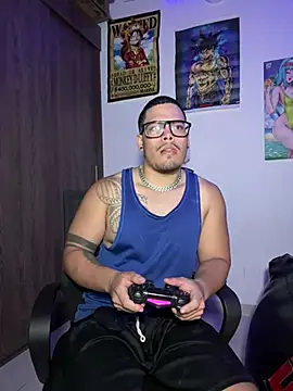 Danielsbigcum online show from May 7, 2026, 5:22 am