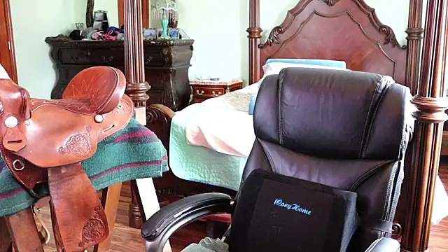 thornburyrose online show from March 24, 2026, 6:19 pm