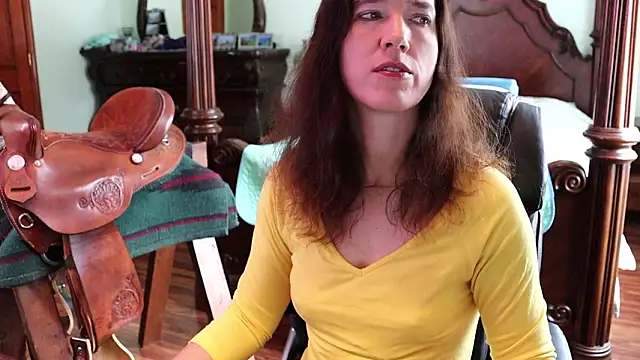 thornburyrose online show from February 10, 2026, 7:02 pm