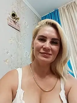 JennyOMay online show from July 14, 2026, 4:39 am
