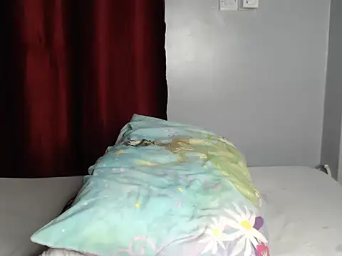 Snapshot of Naughtymis chatting on October 22, 2025, 8:41 pm Naughtymis online show from October 22, 2025, 8:41 pm