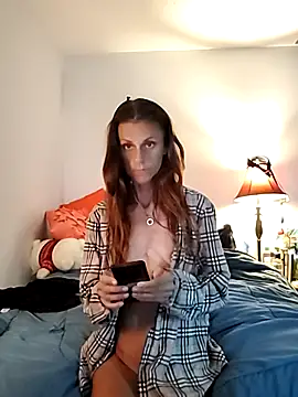 Snapshot of Scarlettishere chatting on October 26, 2025, 4:18 pm Scarlettishere online show from October 26, 2025, 4:18 pm