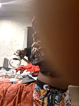 Maculine Stayr online show from March 18, 2026, 11:13 am