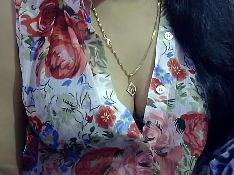 Snapshot of Your_wild_Dia chatting on October 25, 2025, 6:52 pm Your wild Dia online show from October 25, 2025, 6:52 pm