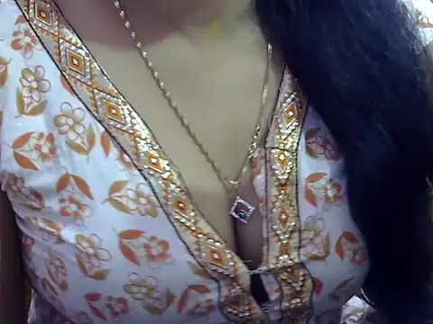 Snapshot of Your_wild_Dia chatting on October 29, 2025, 6:01 am Your wild Dia online show from October 29, 2025, 6:01 am