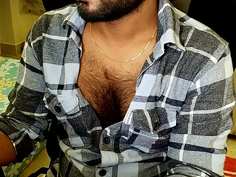 Snapshot of SHENOY3 chatting on October 7, 2025, 1:45 pm SHENOY3 online show from October 7, 2025, 1:45 pm