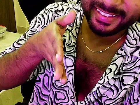 Snapshot of SHENOY3 chatting on September 24, 2025, 6:25 pm SHENOY3 online show from September 24, 2025, 6:25 pm