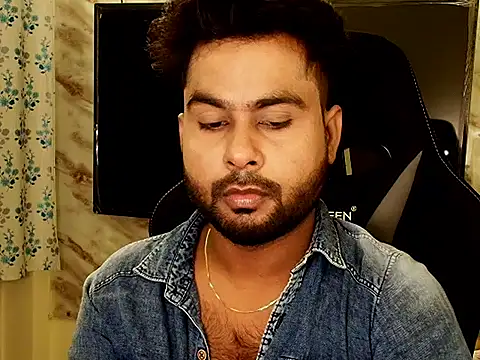 Snapshot of SHENOY3 chatting on September 8, 2025, 9:14 pm SHENOY3 online show from September 8, 2025, 9:14 pm