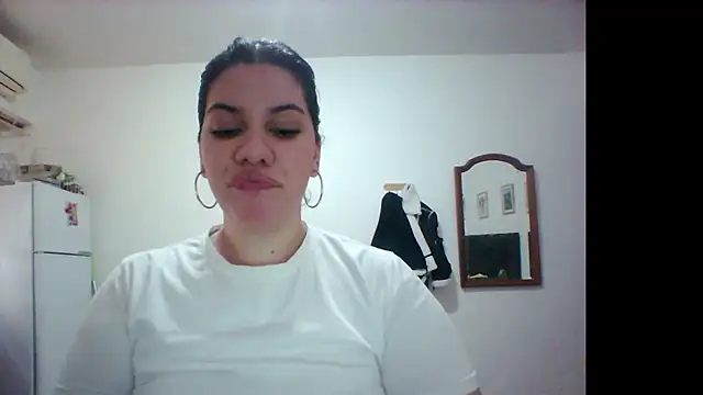 Snapshot of Janefruti chatting on June 3, 2026, 2:55 pm Janefruti online show from June 3, 2026, 2:55 pm