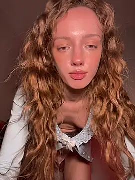 Snapshot of Weeissy chatting on November 16, 2025, 8:13 pm Weeissy online show from November 16, 2025, 8:13 pm