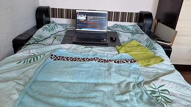 Snapshot of sweet-tinqerbell chatting on July 6, 2026, 11:28 am sweet-tinqerbell online show from July 6, 2026, 11:28 am