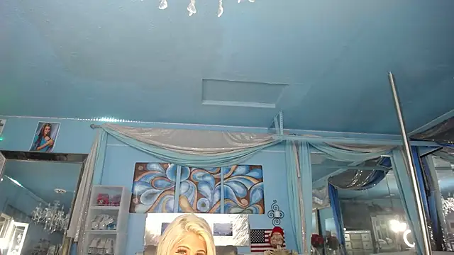 ADRIANNA FOX online show from February 24, 2026, 12:11 am