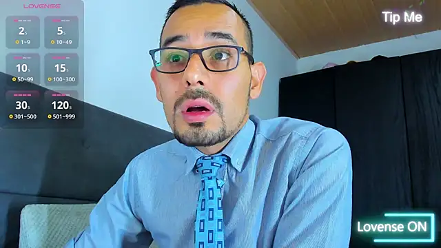 jhonyalzate2 online show from September 19, 2025, 5:22 am