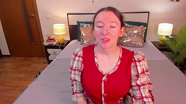 Snapshot of CatherineWalls chatting on May 16, 2026, 7:29 am CatherineWalls online show from May 16, 2026, 7:29 am