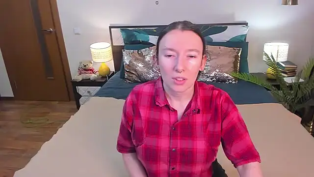 Snapshot of CatherineWalls chatting on February 20, 2026, 4:09 am CatherineWalls online show from February 20, 2026, 4:09 am