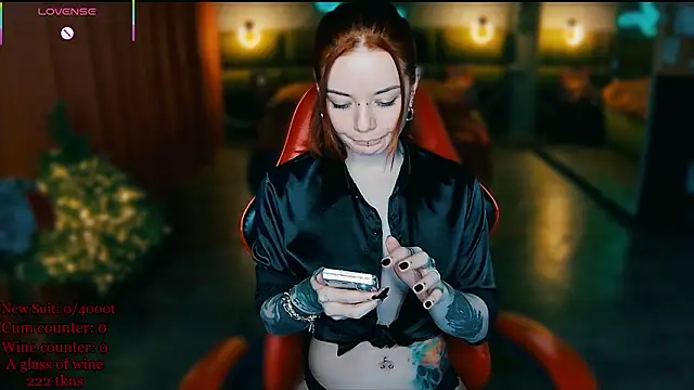 MaxPhoenixx online show from March 15, 2026, 8:05 pm