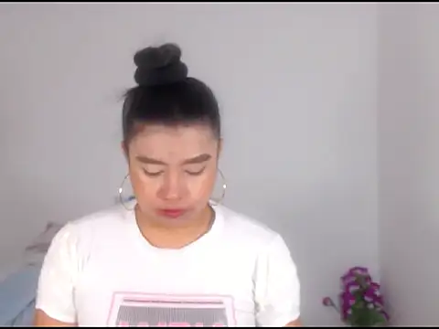 katrinawillff online show from February 25, 2026, 3:23 pm